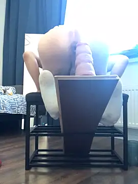 Snapshot of BigAssKi chatting on March 2026 12:43:01 PM BigAssKi online show from March 2026 12:43:01 PM