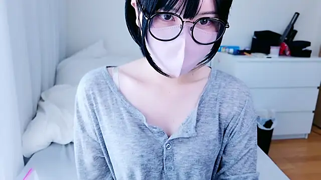 Snapshot of _HIKARU_ chatting on March 2025 12:05:02 AM HIKARU online show from March 2025 12:05:02 AM