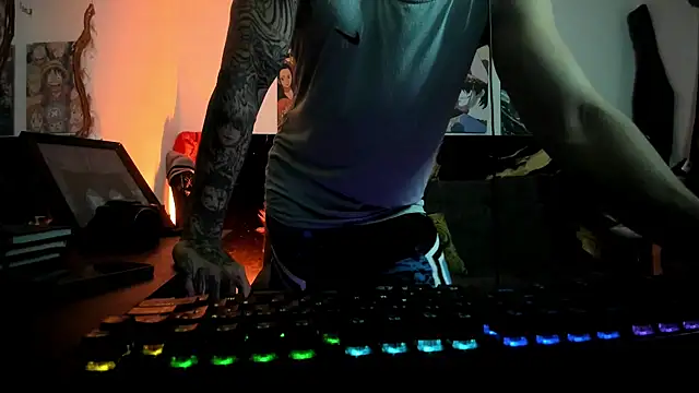 Sisoyalejo420 online show from November 2025 04:18:02 PM