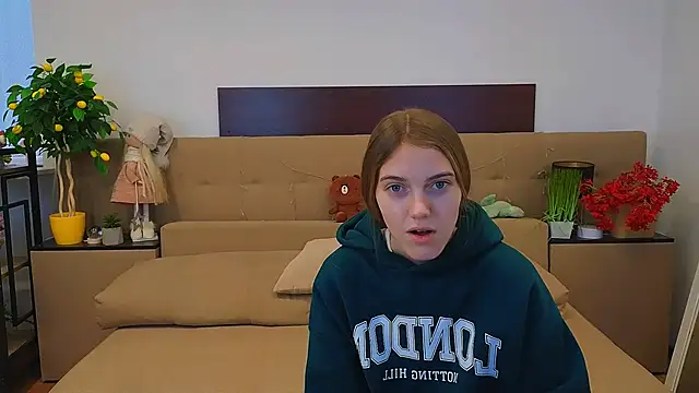 Snapshot of _Olli__Stiw_ chatting on February 2026 08:31:01 AM Olli Stiw online show from February 2026 08:31:01 AM