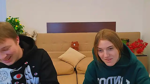 Snapshot of _Olli__Stiw_ chatting on February 2026 08:10:01 AM Olli Stiw online show from February 2026 08:10:01 AM