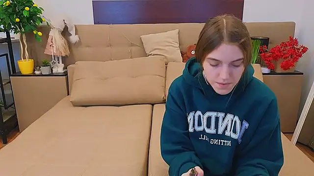 Snapshot of _Olli__Stiw_ chatting on February 2026 09:06:01 AM Olli Stiw online show from February 2026 09:06:01 AM