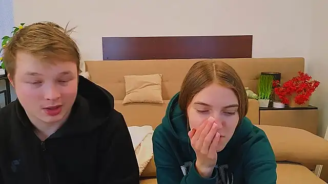 Snapshot of _Olli__Stiw_ chatting on February 2026 06:43:02 AM Olli Stiw online show from February 2026 06:43:02 AM