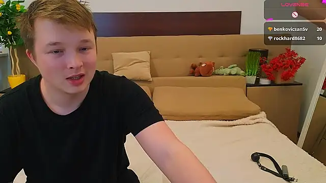 Snapshot of _Olli__Stiw_ chatting on February 2026 07:51:01 AM Olli Stiw online show from February 2026 07:51:01 AM