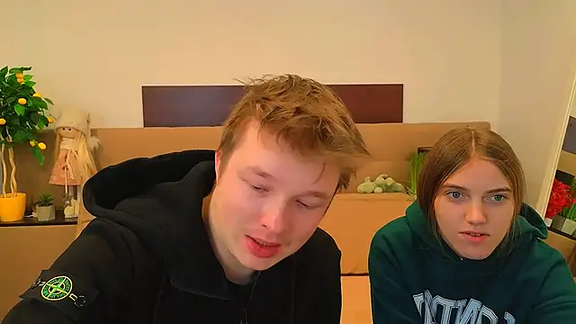 Snapshot of _Olli__Stiw_ chatting on February 2026 08:27:02 AM Olli Stiw online show from February 2026 08:27:02 AM