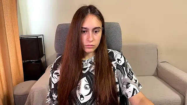 Snapshot of AliceKolltt chatting on October 2025 09:50:02 AM AliceKolltt online show from October 2025 09:50:02 AM