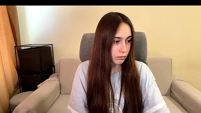 AliceKolltt online show from February 2026 01:10:01 PM