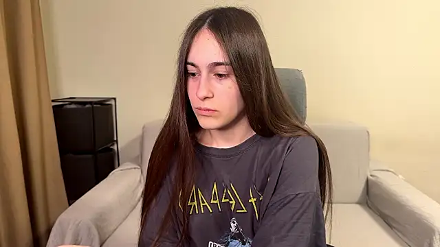 AliceKolltt online show from March 2026 08:45:02 PM