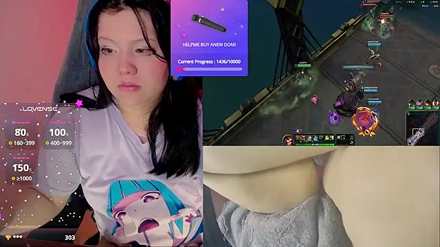 Snapshot of crystal7u7 chatting on January 2025 04:44:01 AM crystal7u7 online show from January 2025 04:44:01 AM