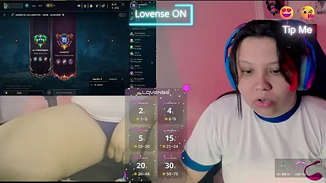 Snapshot of crystal7u7 chatting on January 2025 03:56:02 AM crystal7u7 online show from January 2025 03:56:02 AM