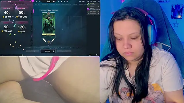 Snapshot of crystal7u7 chatting on March 2025 09:09:02 PM crystal7u7 online show from March 2025 09:09:02 PM