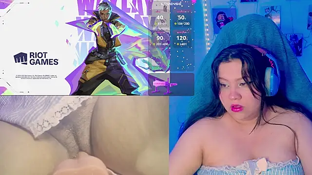 Snapshot of crystal7u7 chatting on March 2025 08:06:02 PM crystal7u7 online show from March 2025 08:06:02 PM