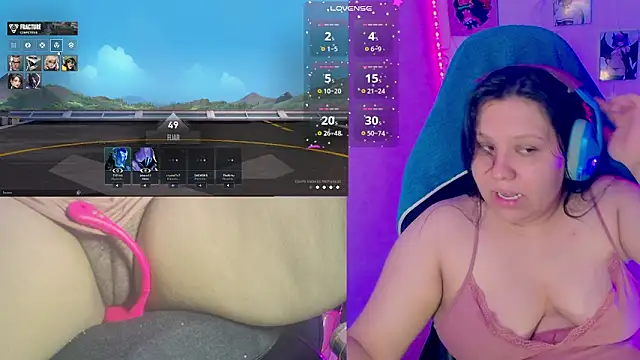 Snapshot of crystal7u7 chatting on March 2025 08:32:02 PM crystal7u7 online show from March 2025 08:32:02 PM