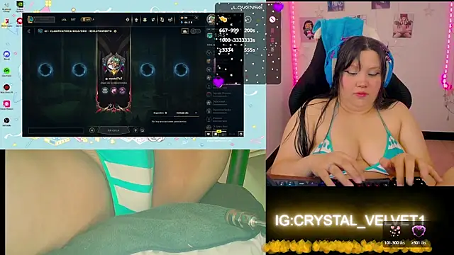 Snapshot of crystal7u7 chatting on September 2025 08:31:02 PM crystal7u7 online show from September 2025 08:31:02 PM