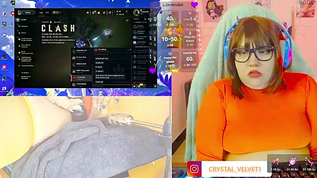 Snapshot of crystal7u7 chatting on October 2025 08:22:01 PM crystal7u7 online show from October 2025 08:22:01 PM