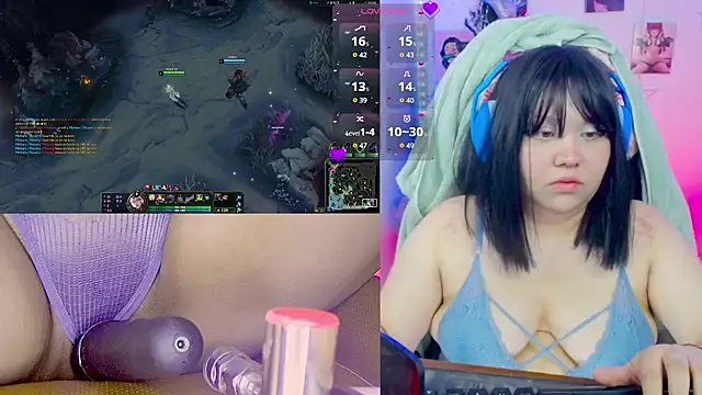 Snapshot of crystal7u7 chatting on November 2025 09:29:02 PM crystal7u7 online show from November 2025 09:29:02 PM