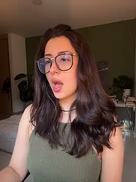 EmaSaenz online show from July 2026 11:09:02 PM