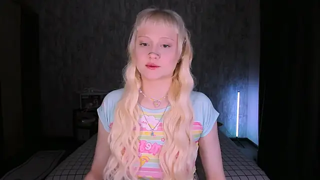 MariaMango online show from November 2025 01:42:02 PM