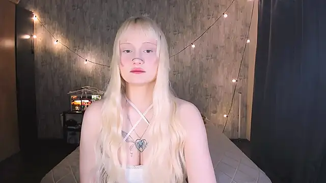 Snapshot of MariaMango chatting on November 2025 11:53:01 PM MariaMango online show from November 2025 11:53:01 PM