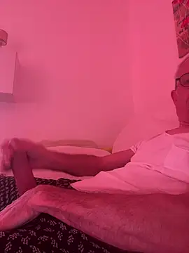 Snapshot of Frank22xx chatting on June 2026 07:25:01 AM Frank22xx online show from June 2026 07:25:01 AM