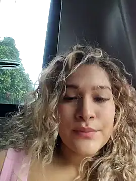 Sara smiiith211 online show from January 2025 04:39:01 PM