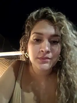 Sara smiiith211 online show from February 2025 03:00:02 AM