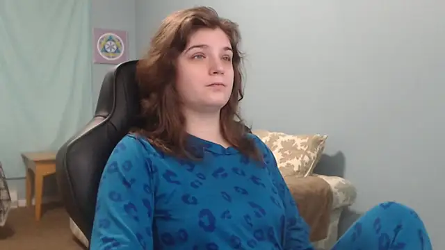 Snapshot of TreeJeanne chatting on December 2024 02:53:01 PM TreeJeanne online show from December 2024 02:53:01 PM