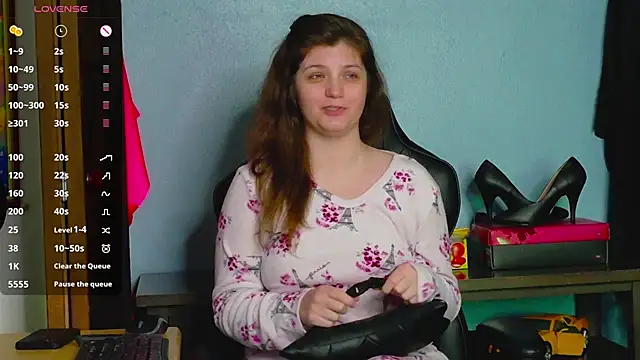 Snapshot of TreeJeanne chatting on November 2025 02:54:01 AM TreeJeanne online show from November 2025 02:54:01 AM