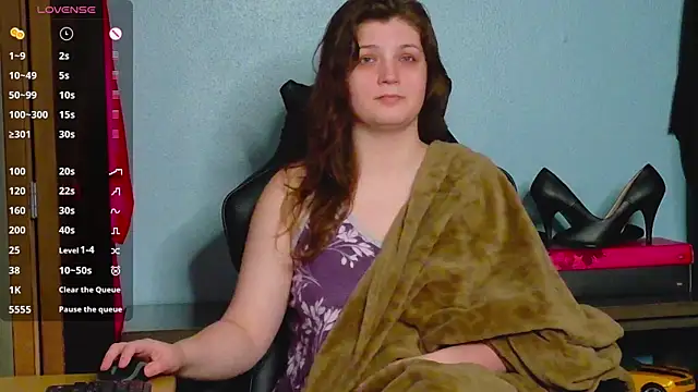 Snapshot of TreeJeanne chatting on November 2025 11:59:02 PM TreeJeanne online show from November 2025 11:59:02 PM