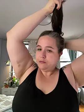 sylviahhh online show from April 2026 09:34:02 PM