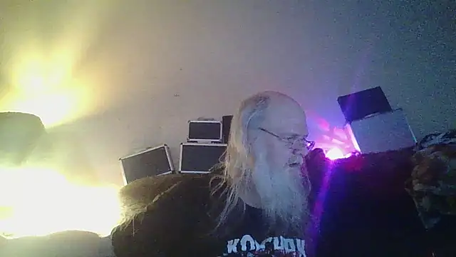 Snapshot of VicFerrari1 chatting on July 2026 03:24:02 AM VicFerrari1 online show from July 2026 03:24:02 AM