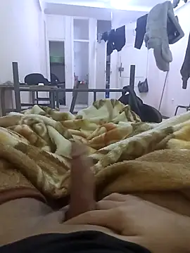 Snapshot of Hot_Boy_2004 chatting on February 2026 12:07:01 AM Hot Boy 2004 online show from February 2026 12:07:01 AM