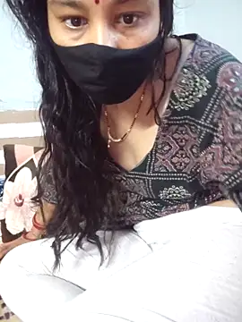 Snapshot of Aaradhya chatting on February 2026 02:19:01 AM Aaradhya online show from February 2026 02:19:01 AM