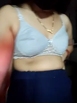 Snapshot of Aaradhya chatting on February 2026 01:12:02 PM Aaradhya online show from February 2026 01:12:02 PM