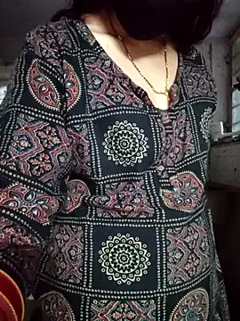 Snapshot of Aaradhya chatting on February 2026 02:09:02 AM Aaradhya online show from February 2026 02:09:02 AM