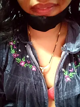 Snapshot of Aaradhya chatting on February 2026 02:20:02 AM Aaradhya online show from February 2026 02:20:02 AM