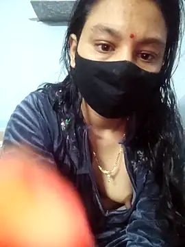 Snapshot of Aaradhya chatting on February 2026 01:27:01 AM Aaradhya online show from February 2026 01:27:01 AM