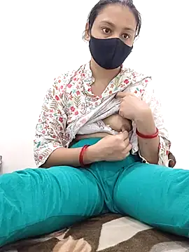 Snapshot of Aaradhya chatting on July 2026 01:32:02 AM Aaradhya online show from July 2026 01:32:02 AM