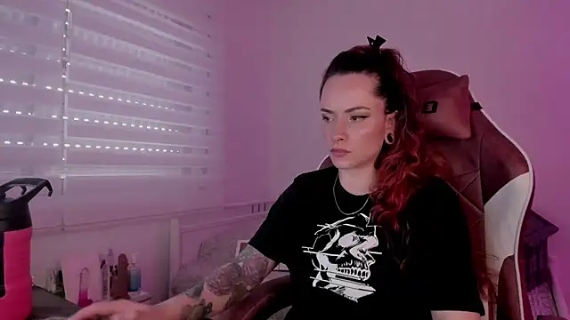 Domina Deivis online show from March 2025 01:18:01 PM