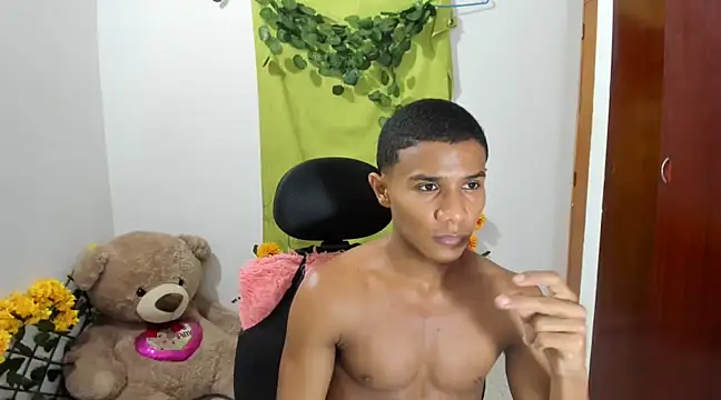 Snapshot of corzoethan chatting on March 2025 11:34:02 PM corzoethan online show from March 2025 11:34:02 PM