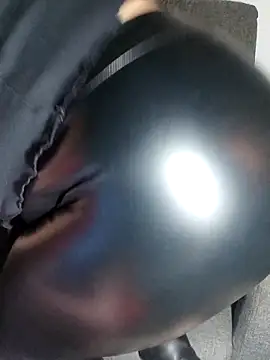 BecciDeluxe online show from March 2026 11:41:01 PM