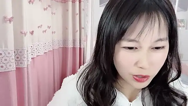 Snapshot of Shleybaby chatting on December 2024 07:06:02 AM Shleybaby online show from December 2024 07:06:02 AM