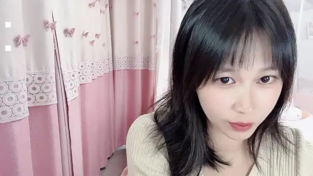 Snapshot of Shleybaby chatting on October 2025 06:46:02 AM Shleybaby online show from October 2025 06:46:02 AM