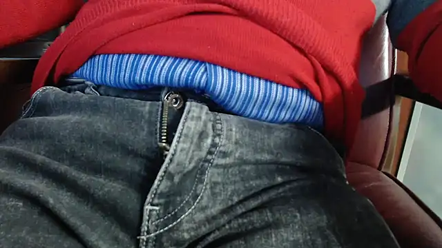 smoothandtiny online show from March 2025 06:43:02 AM