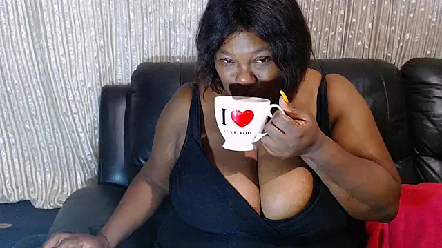 MATUREBUSSTY online show from February 2025 12:41:01 AM