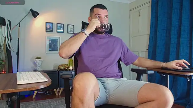 HenryBenso online show from April 2026 10:55:01 AM