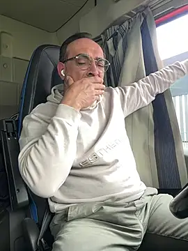 dzhakar online show from April 2026 11:35:01 AM