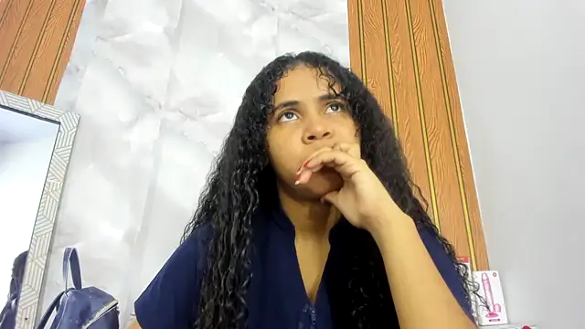 makena18 online show from October 2025 02:24:02 PM