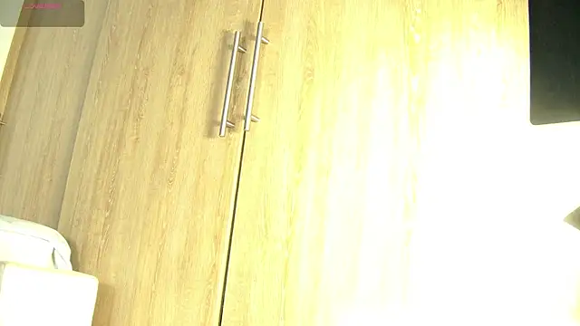 aidaadams online show from November 2025 11:54:01 AM