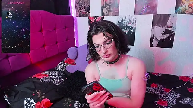 Violetx moon online show from March 2026 01:22:02 AM